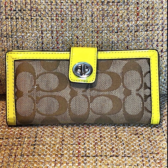 COACH Legacy Signature Slim Turn Lock Closure Trifold Wallet Neon Yellow Trim - Picture 1 of 17